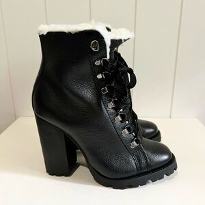 Schutz NWOT Heeled Ankle Boots lace up fur lined size 8M Black